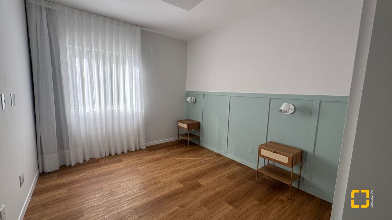 Apartamento com 71m², 2 quartos, 1 garagem, no bairro Córrego Grande em Florianópolis