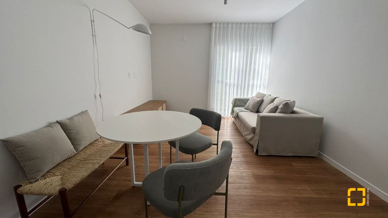 Apartamento com 71m², 2 quartos, 1 garagem, no bairro Córrego Grande em Florianópolis