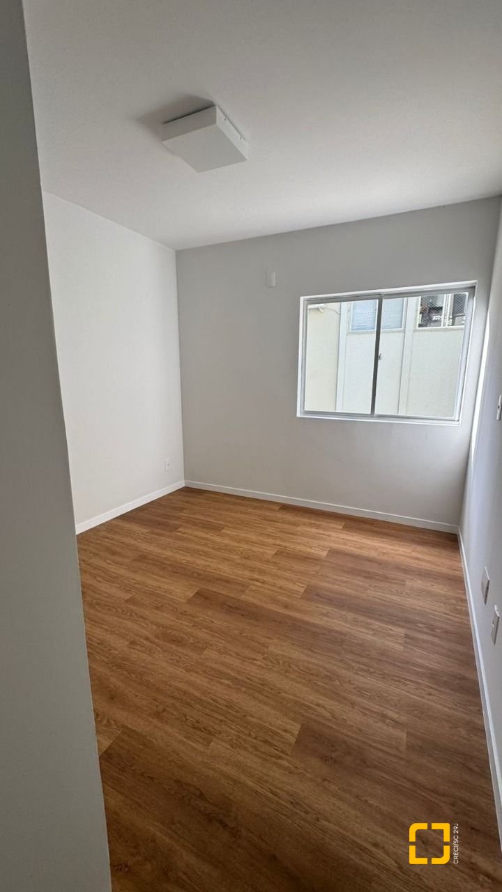 Apartamento com 71m², 2 quartos, 1 garagem, no bairro Córrego Grande em Florianópolis