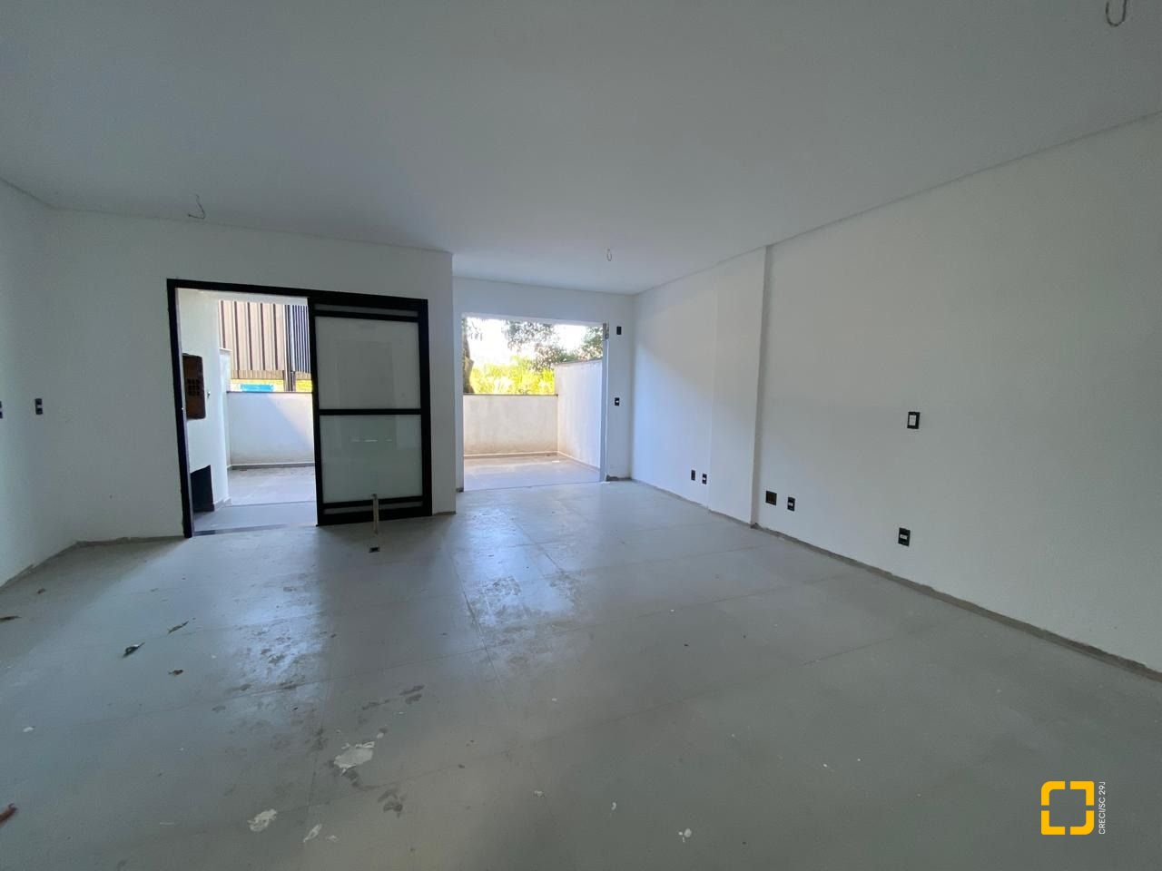 Apartamento com 59m², 1 quarto, 1 garagem, no bairro Campeche em Florianópolis