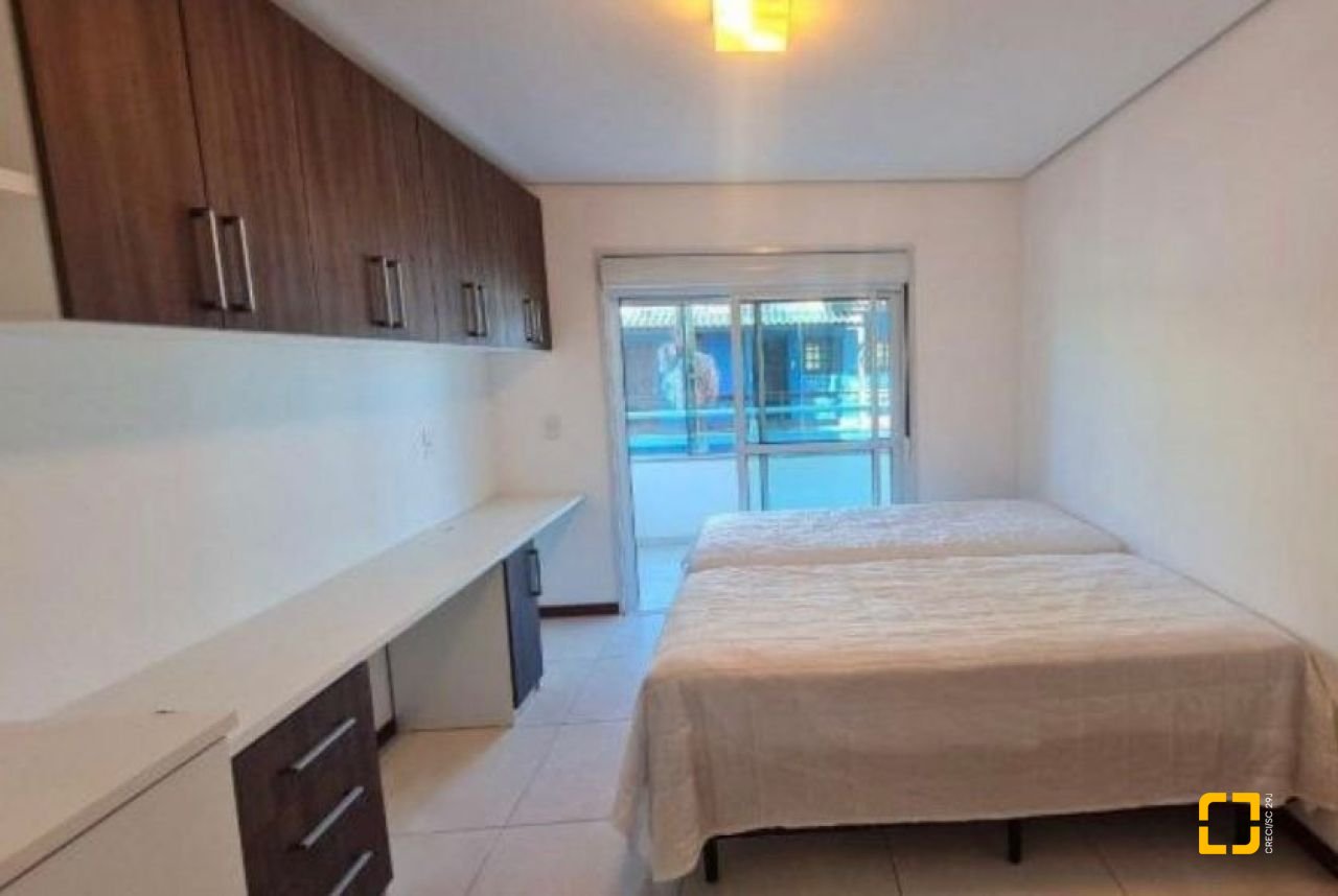Apartamento com 138m², 4 quartos (sendo 2 suítes), 1 garagem, no bairro Campeche em Florianópolis