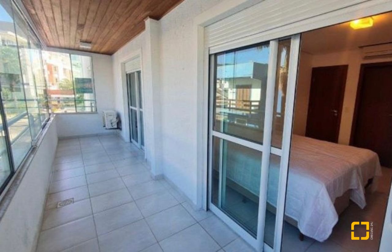 Apartamento com 138m², 4 quartos (sendo 2 suítes), 1 garagem, no bairro Campeche em Florianópolis