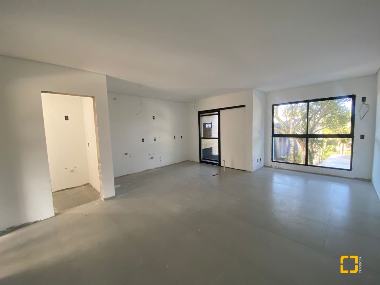 Apartamento com 41m², 1 quarto, 1 garagem, no bairro Campeche em Florianópolis