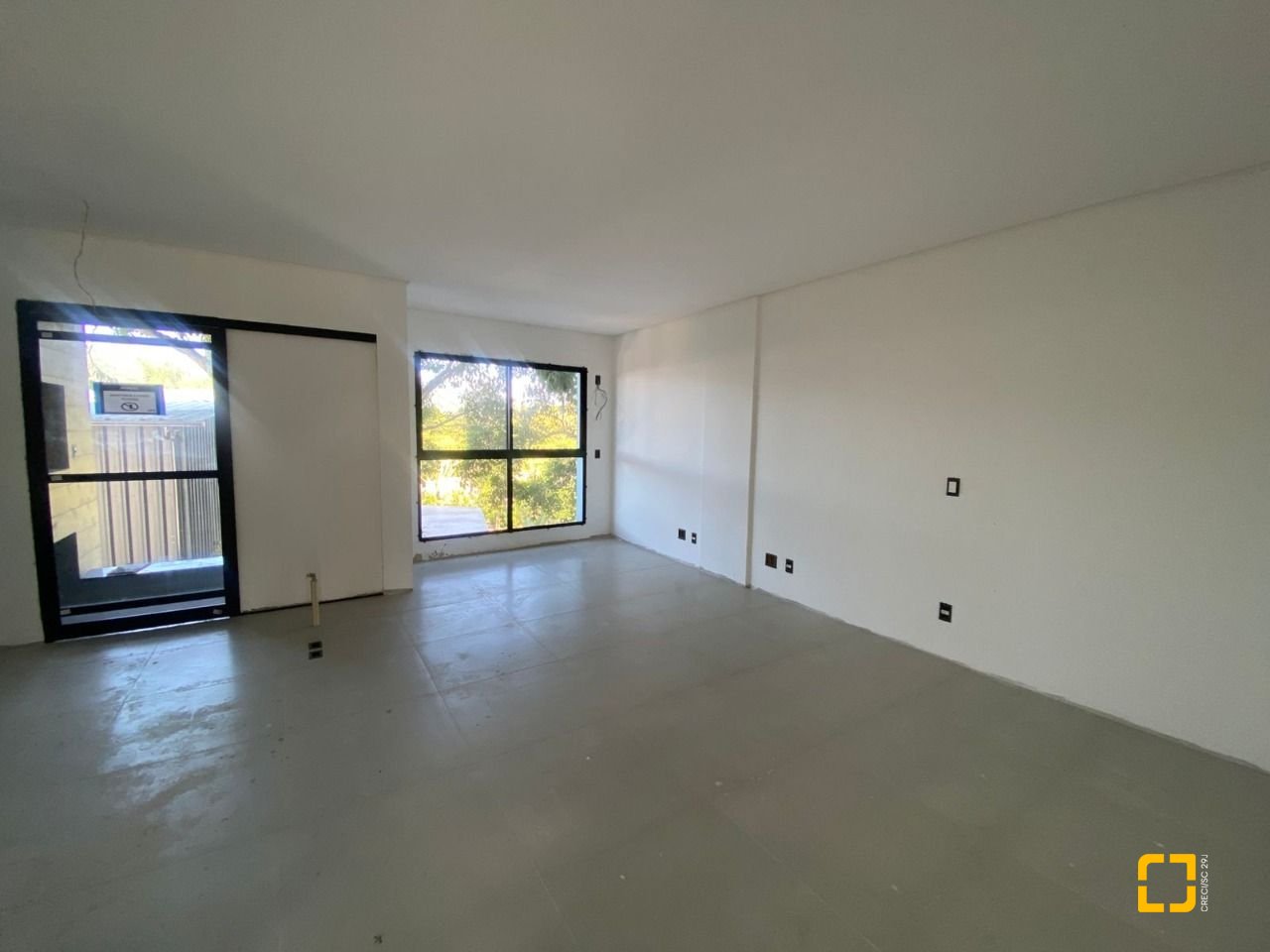 Apartamento com 41m², 1 quarto, 1 garagem, no bairro Campeche em Florianópolis