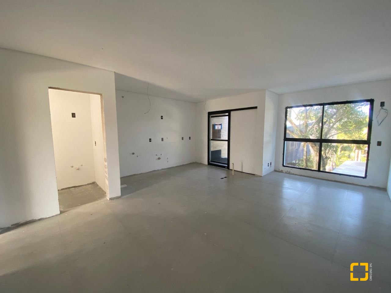 Apartamento com 41m², 1 quarto, 1 garagem, no bairro Campeche em Florianópolis