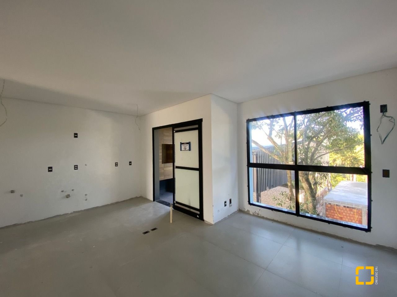 Apartamento com 41m², 1 quarto, 1 garagem, no bairro Campeche em Florianópolis
