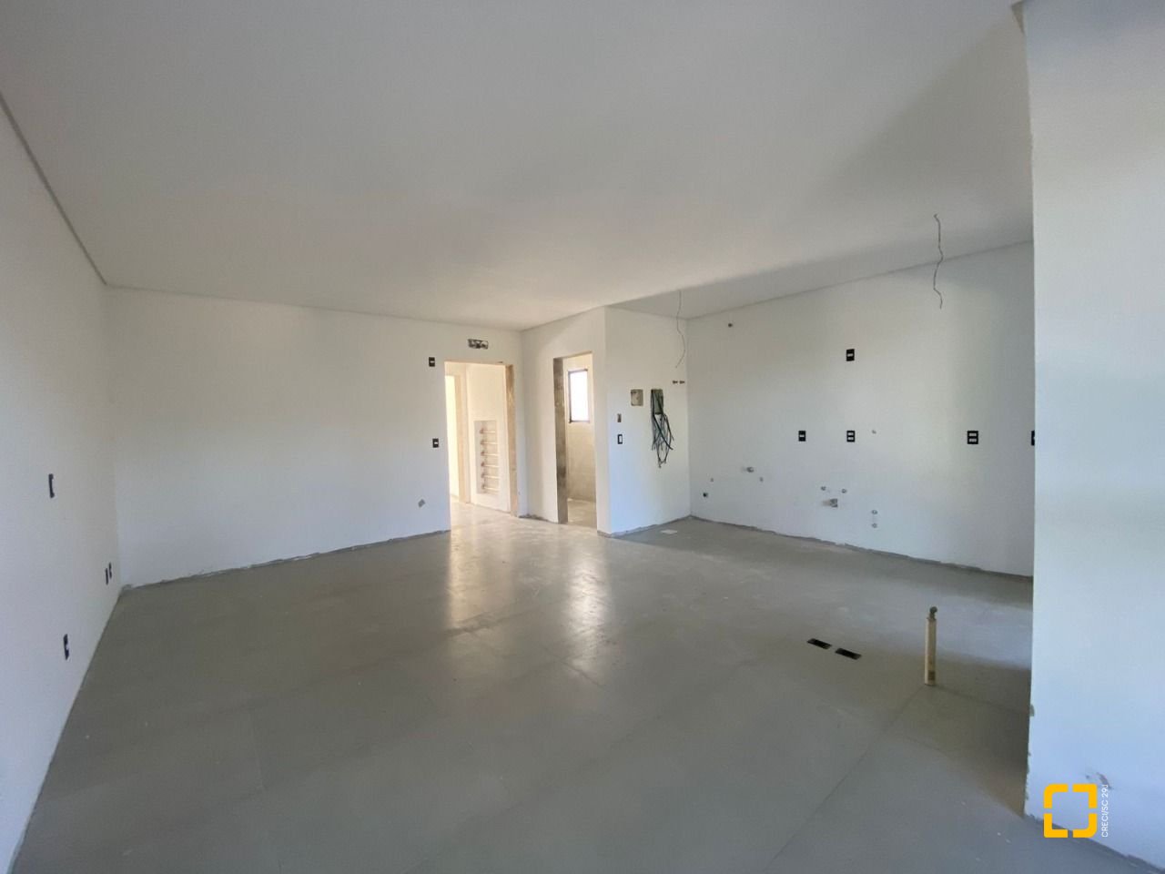 Apartamento com 41m², 1 quarto, 1 garagem, no bairro Campeche em Florianópolis