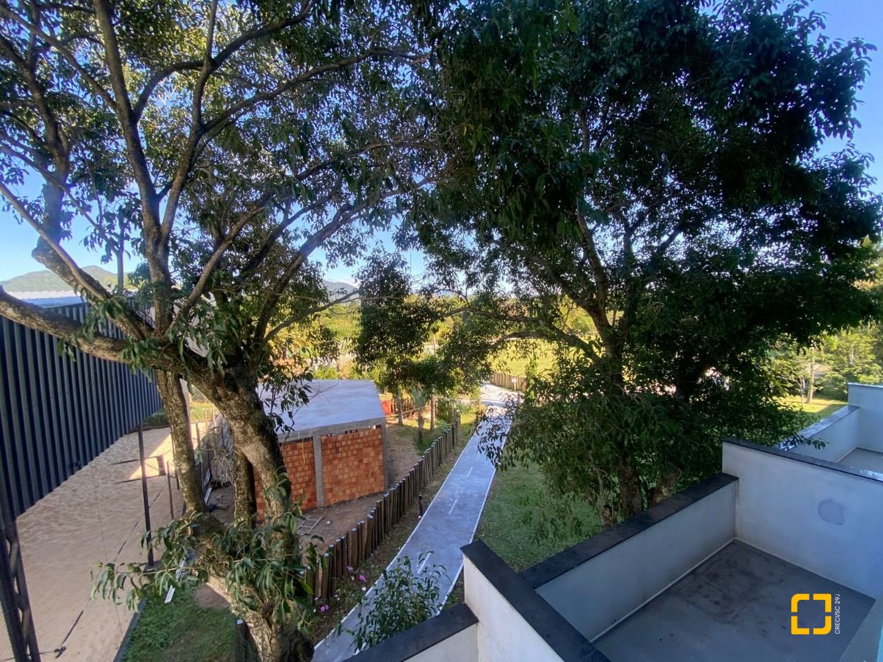 Apartamento com 41m², 1 quarto, 1 garagem, no bairro Campeche em Florianópolis