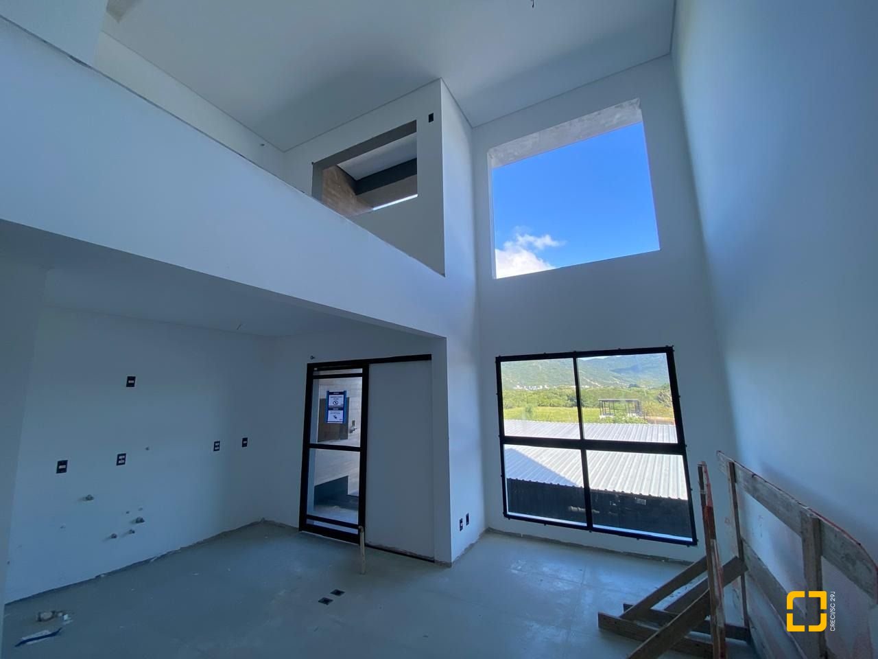 Apartamento com 60m², 2 quartos (sendo 1 suíte), 1 garagem, no bairro Campeche em Florianópolis