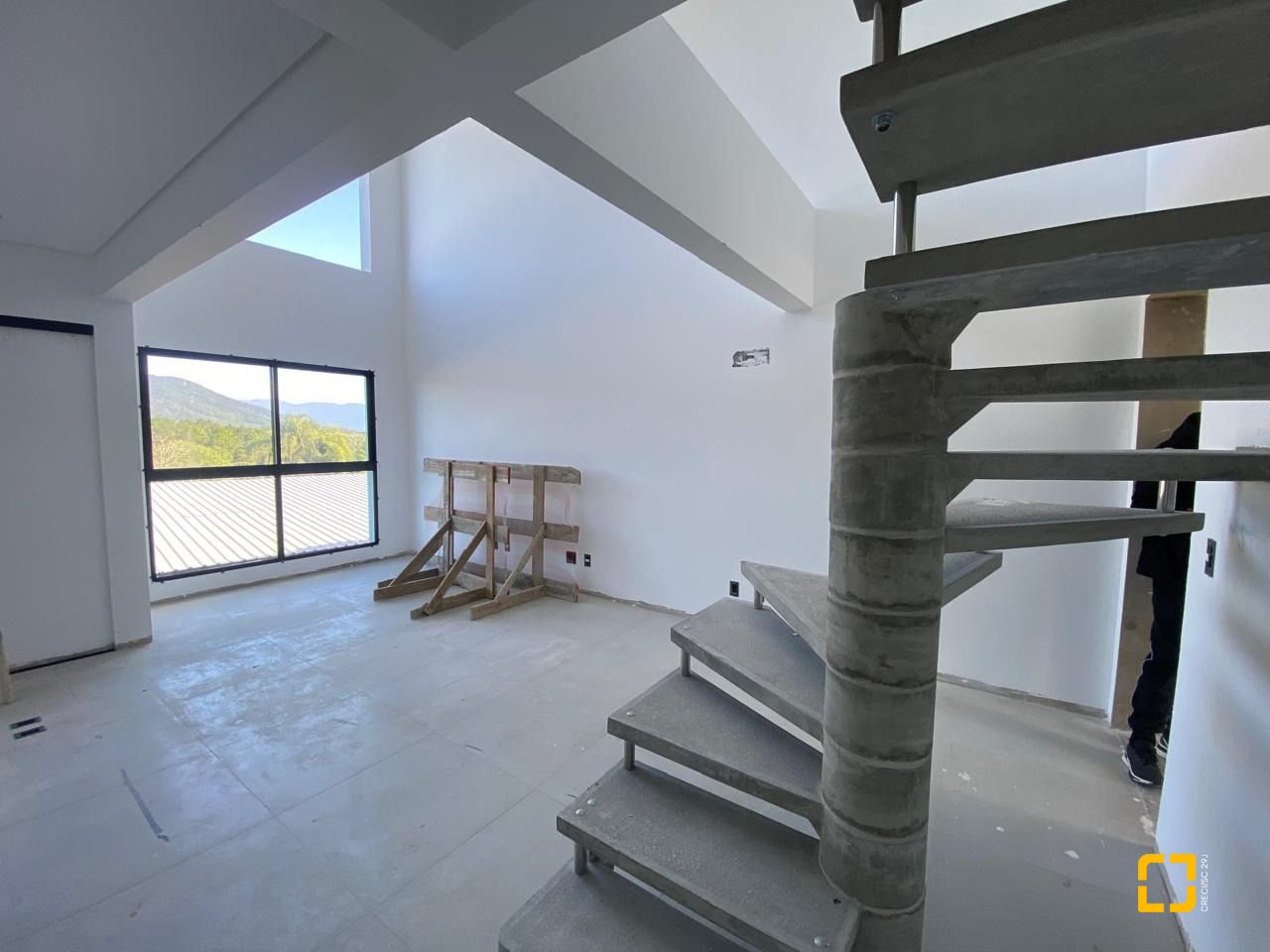 Apartamento com 60m², 2 quartos (sendo 1 suíte), 1 garagem, no bairro Campeche em Florianópolis
