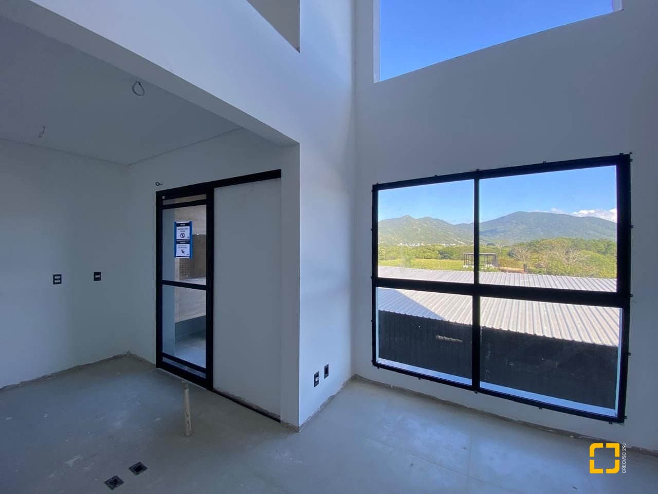 Apartamento com 60m², 2 quartos (sendo 1 suíte), 1 garagem, no bairro Campeche em Florianópolis
