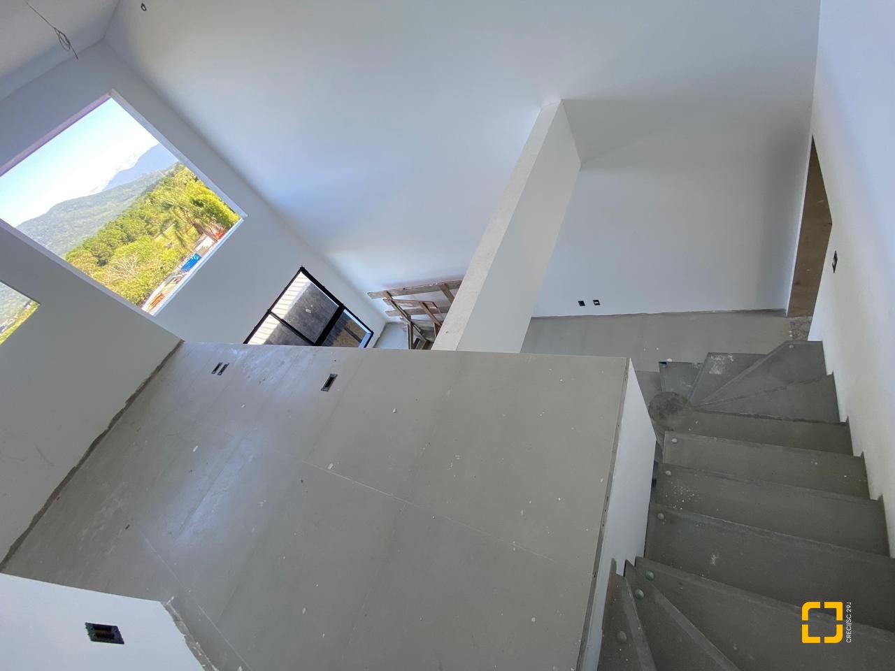 Apartamento com 60m², 2 quartos (sendo 1 suíte), 1 garagem, no bairro Campeche em Florianópolis