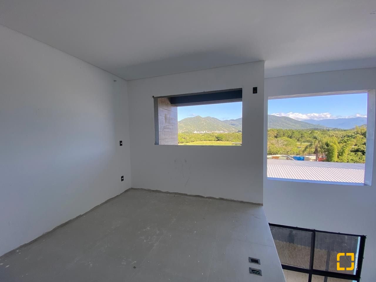 Apartamento com 60m², 2 quartos (sendo 1 suíte), 1 garagem, no bairro Campeche em Florianópolis