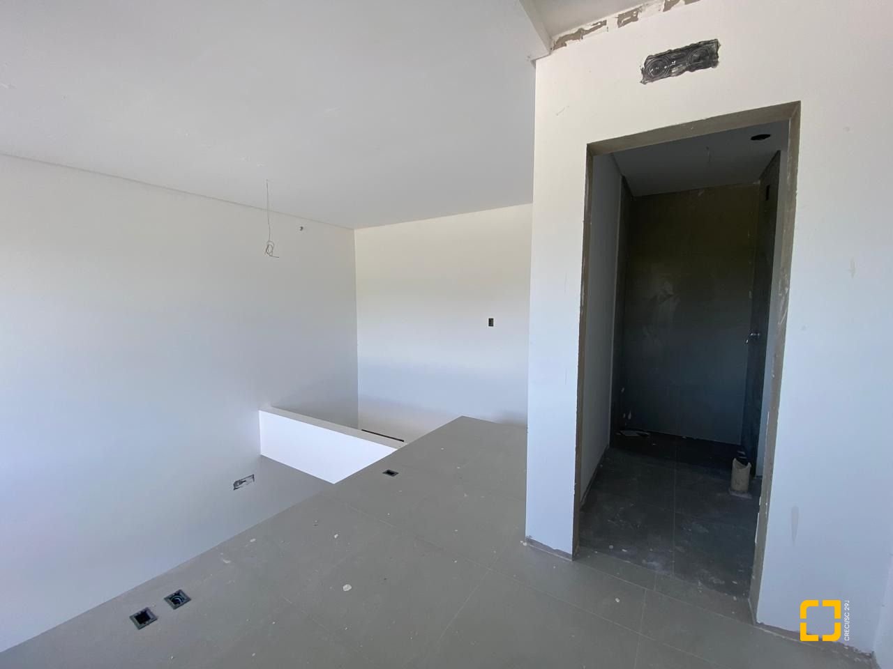 Apartamento com 60m², 2 quartos (sendo 1 suíte), 1 garagem, no bairro Campeche em Florianópolis