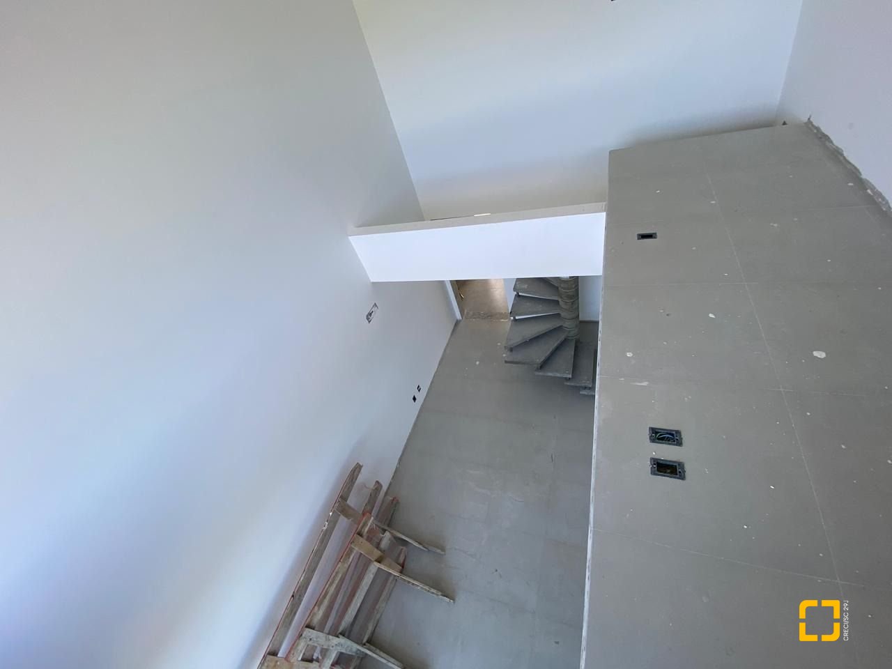 Apartamento com 60m², 2 quartos (sendo 1 suíte), 1 garagem, no bairro Campeche em Florianópolis