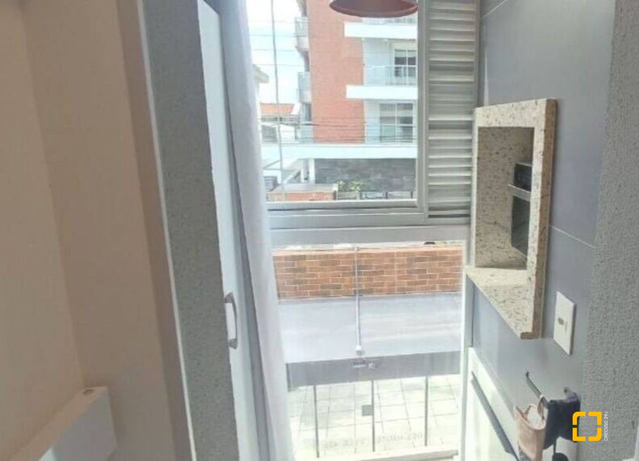 Apartamento com 39m², 1 quarto, 1 garagem, no bairro Centro em Florianópolis