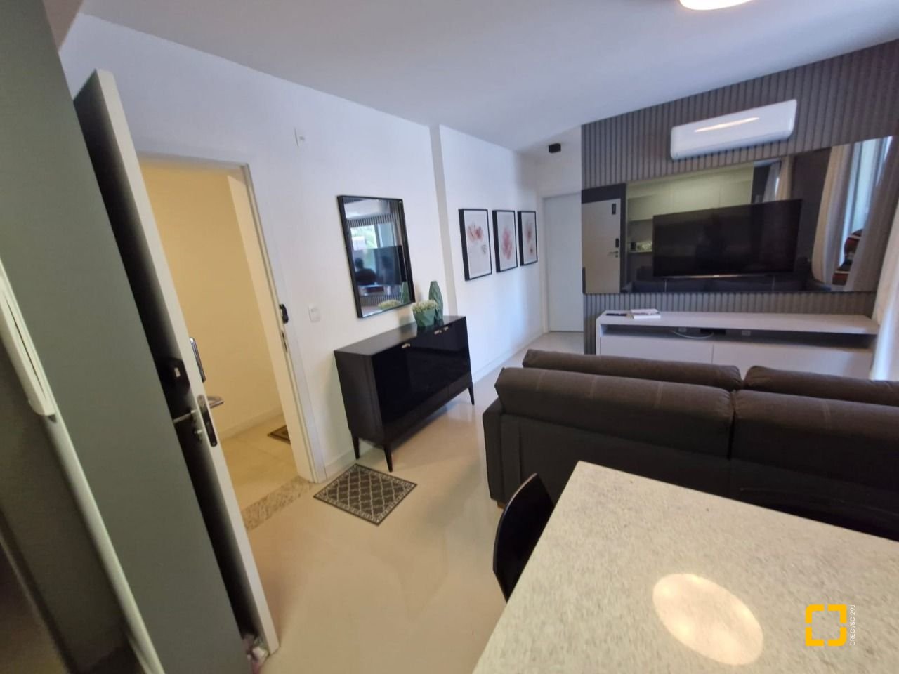 Apartamento com 39m², 1 quarto, 1 garagem, no bairro Centro em Florianópolis