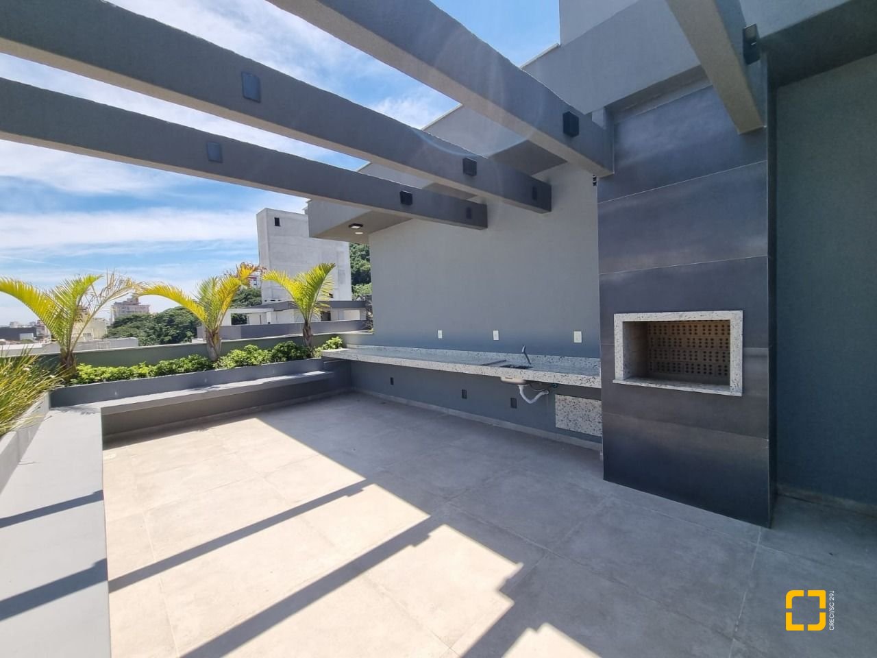 Apartamento com 39m², 1 quarto, 1 garagem, no bairro Centro em Florianópolis