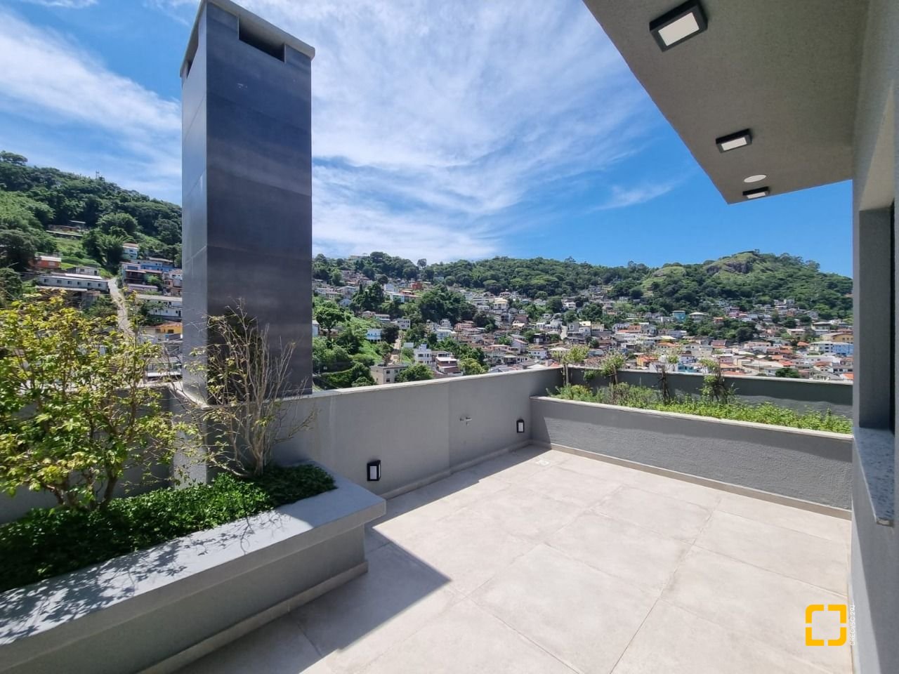 Apartamento com 39m², 1 quarto, 1 garagem, no bairro Centro em Florianópolis