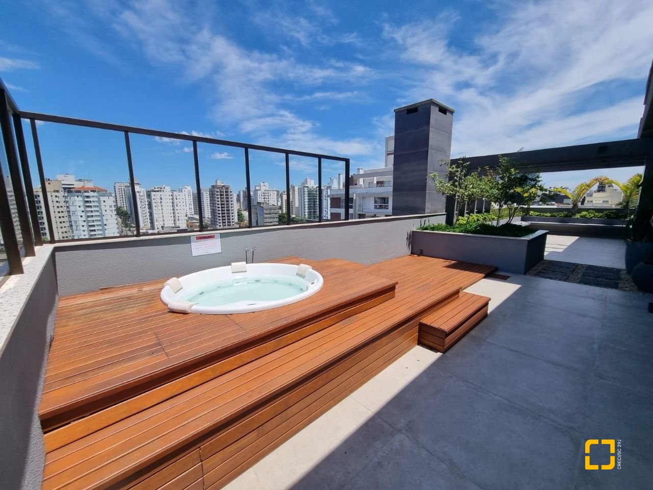 Apartamento com 39m², 1 quarto, 1 garagem, no bairro Centro em Florianópolis