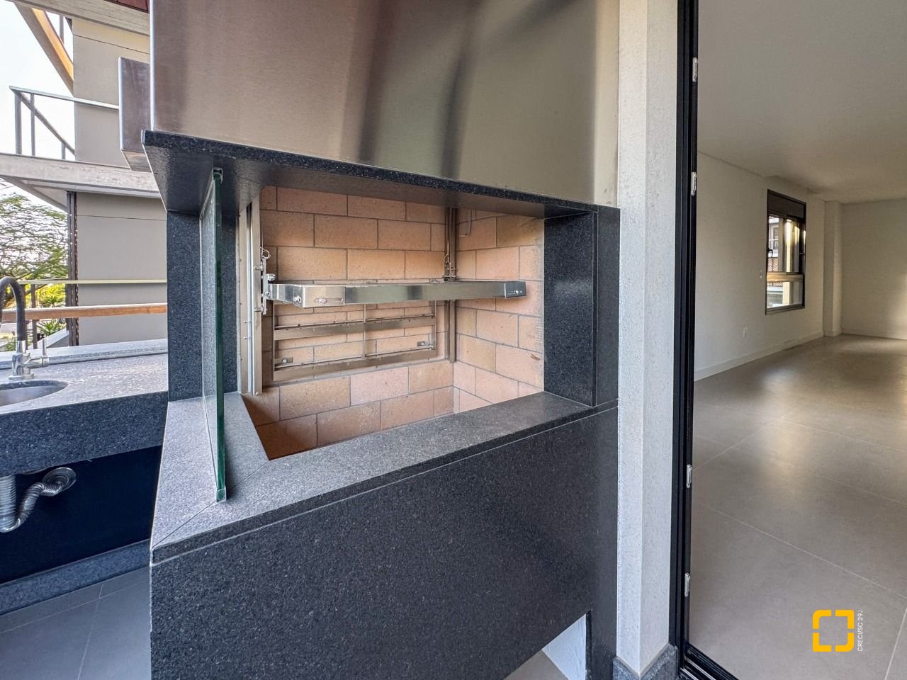 Apartamento com 210m², 8 quartos (sendo 4 suítes), 2 garagens, no bairro Jurerê em Florianópolis