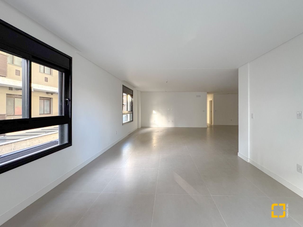 Apartamento com 210m², 8 quartos (sendo 4 suítes), 2 garagens, no bairro Jurerê em Florianópolis