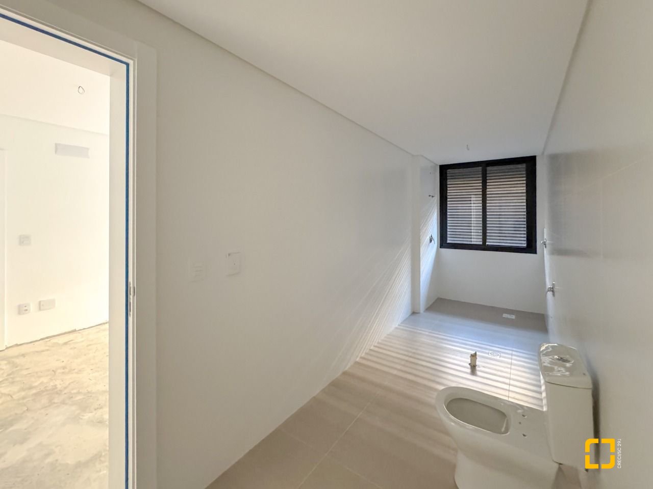 Apartamento com 210m², 8 quartos (sendo 4 suítes), 2 garagens, no bairro Jurerê em Florianópolis