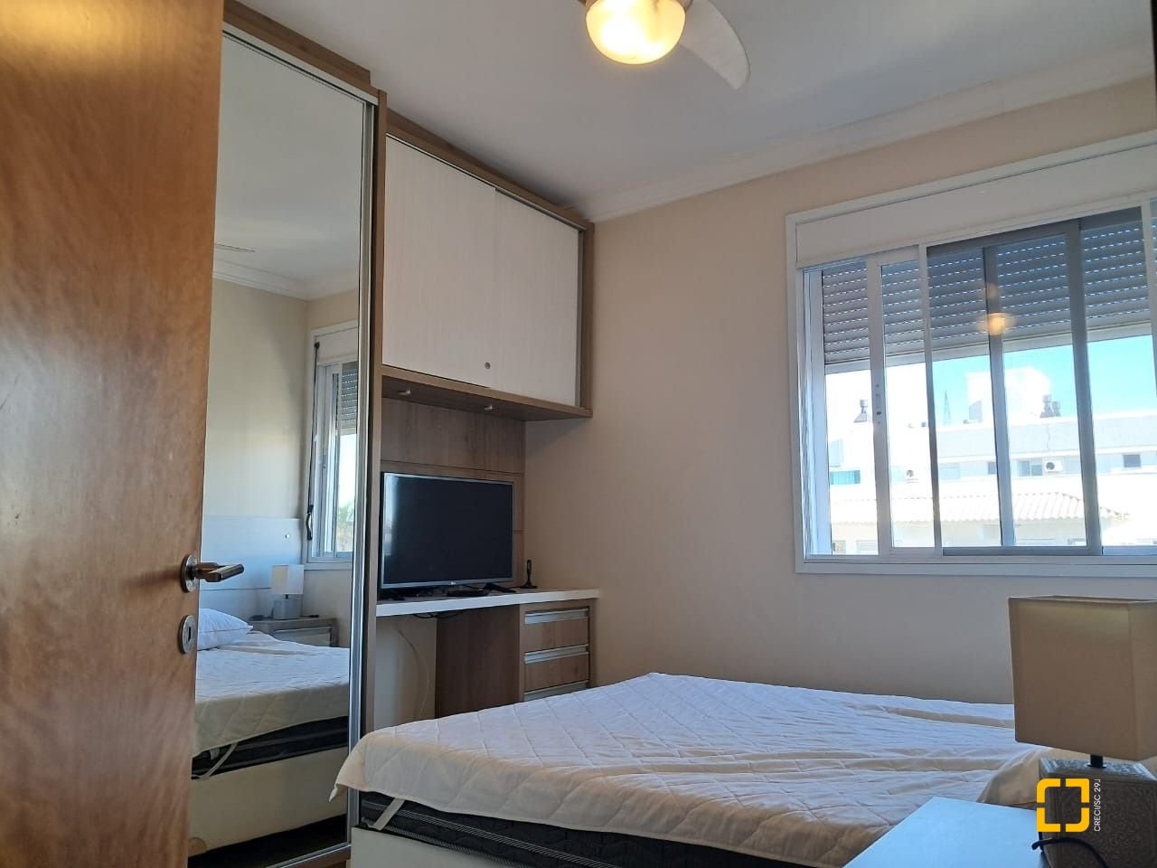 Apartamento com 123m², 4 quartos (sendo 1 suíte), 2 garagens, no bairro Canasvieiras em Florianópolis