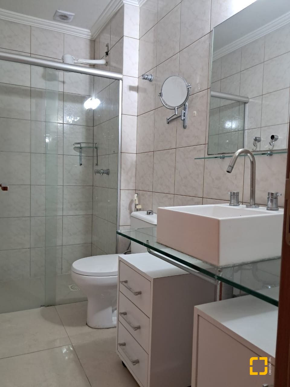 Apartamento com 123m², 4 quartos (sendo 1 suíte), 2 garagens, no bairro Canasvieiras em Florianópolis