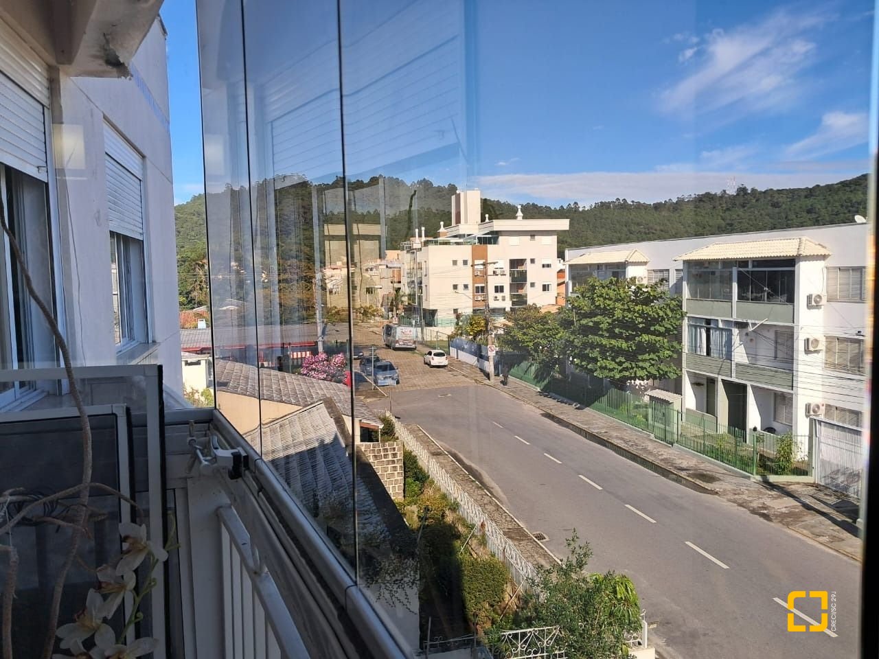 Apartamento com 123m², 4 quartos (sendo 1 suíte), 2 garagens, no bairro Canasvieiras em Florianópolis