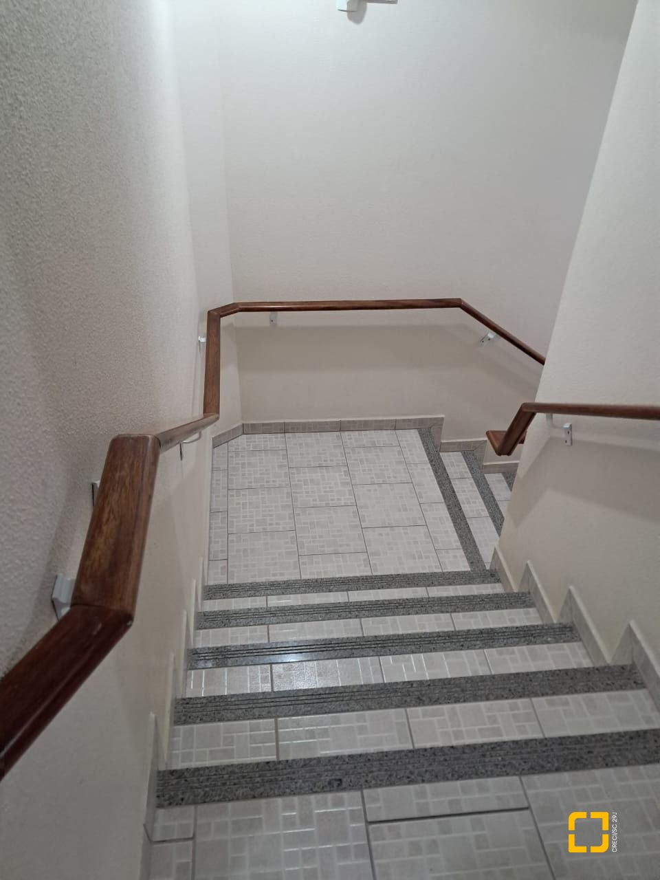 Apartamento com 123m², 4 quartos (sendo 1 suíte), 2 garagens, no bairro Canasvieiras em Florianópolis