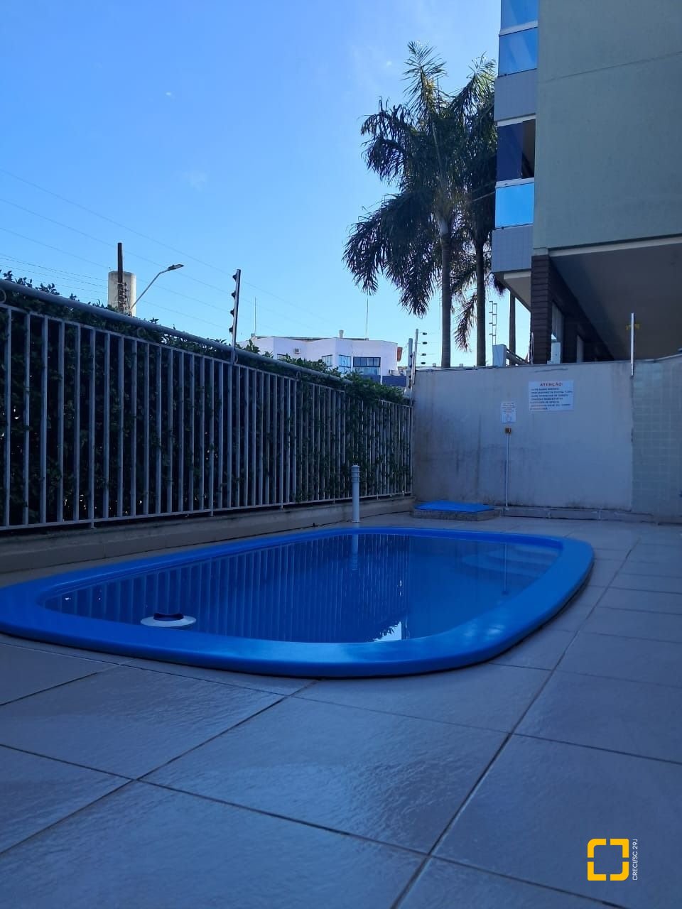 Apartamento com 123m², 4 quartos (sendo 1 suíte), 2 garagens, no bairro Canasvieiras em Florianópolis