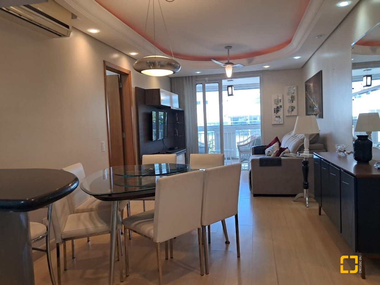 Apartamento com 123m², 4 quartos (sendo 1 suíte), 2 garagens, no bairro Canasvieiras em Florianópolis
