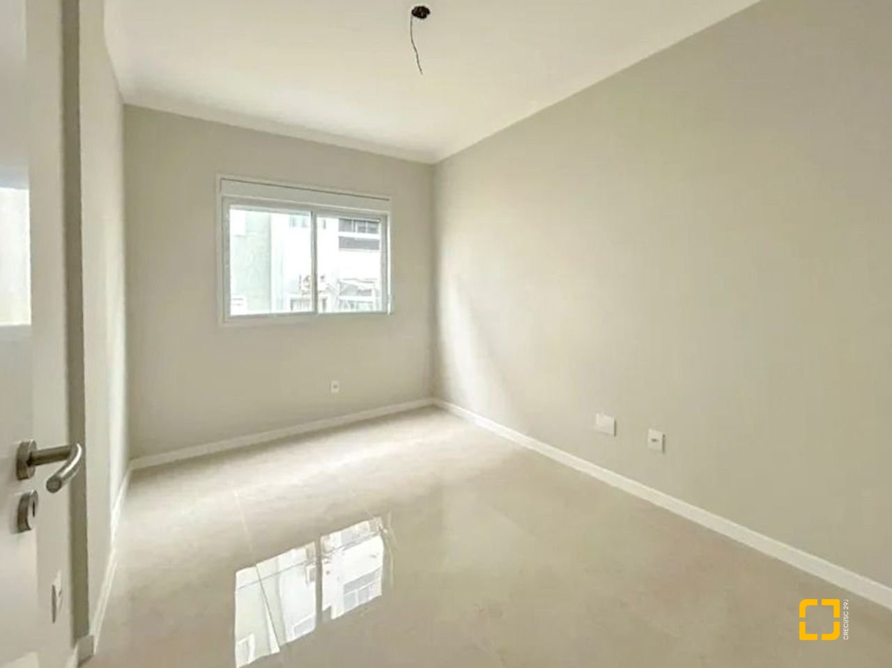 Apartamento com 78m², 4 quartos (sendo 1 suíte), 2 garagens, no bairro Ingleses em Florianópolis
