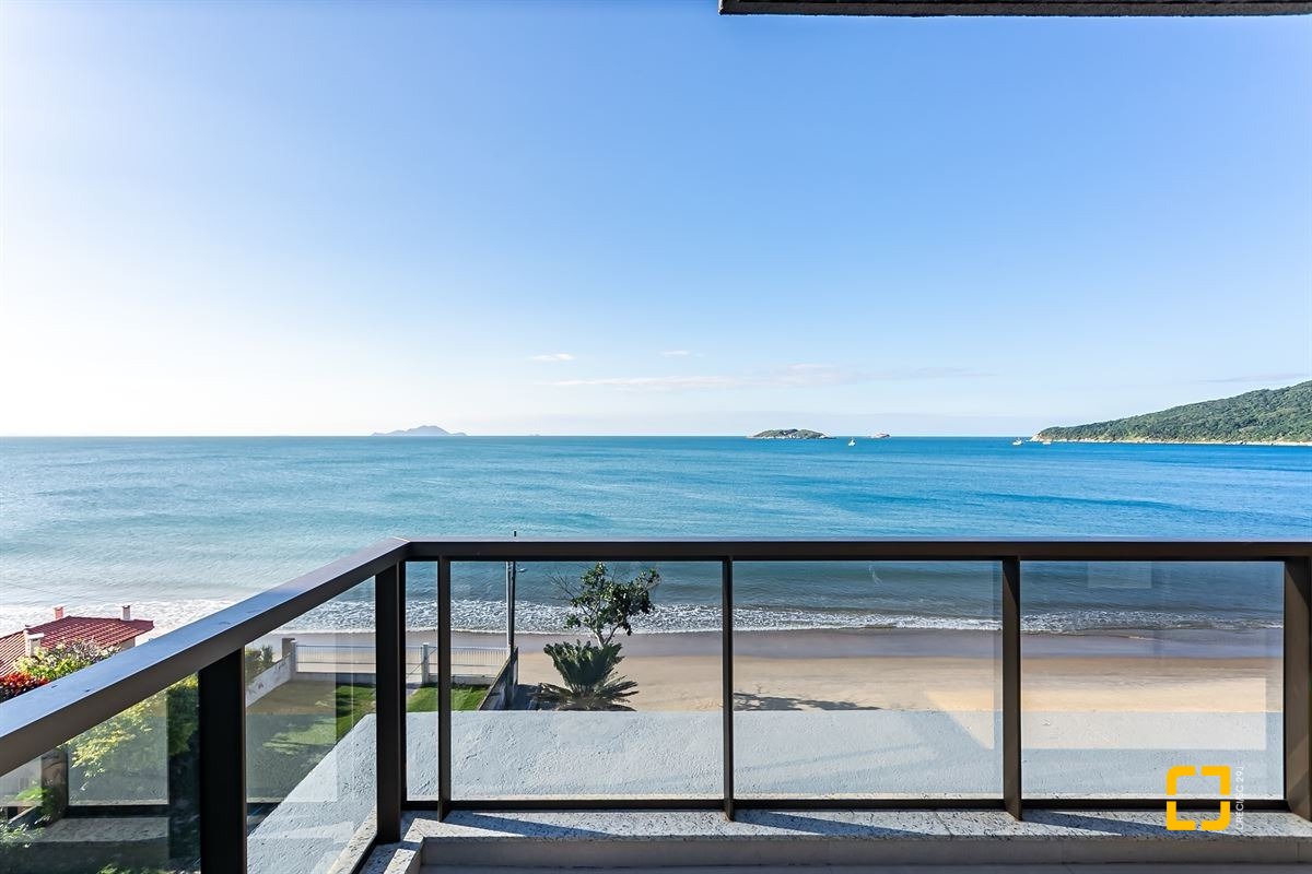 Cobertura com 147m², 3 quartos (sendo 1 suíte), 2 garagens, no bairro Ingleses em Florianópolis