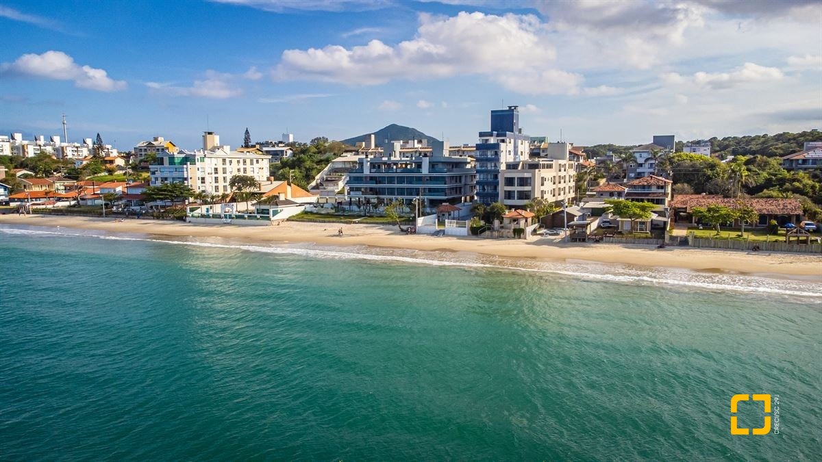 Cobertura com 147m², 3 quartos (sendo 1 suíte), 2 garagens, no bairro Ingleses em Florianópolis