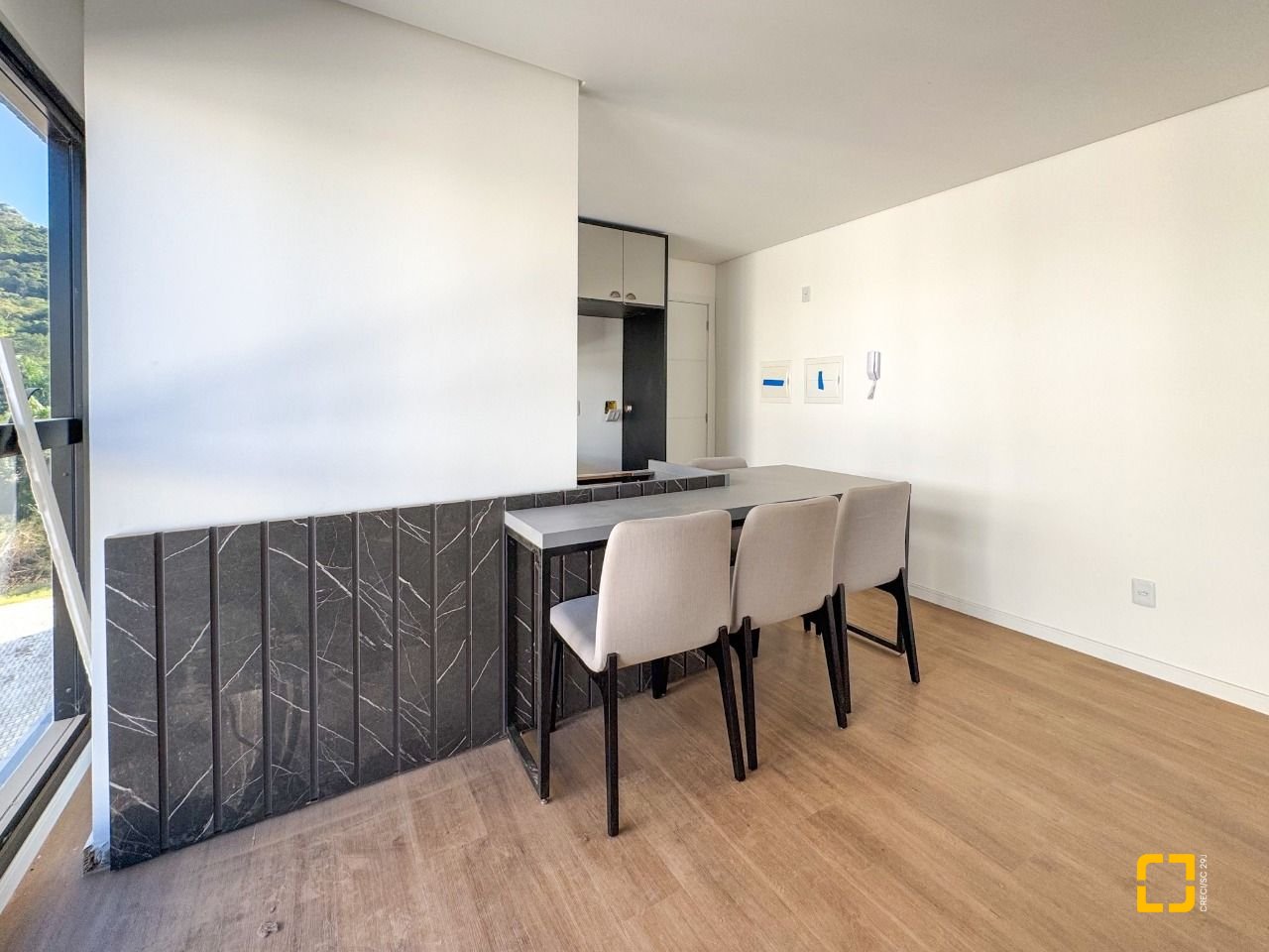 Apartamento com 101m², 4 quartos (sendo 1 suíte), 2 garagens, no bairro Ingleses em Florianópolis