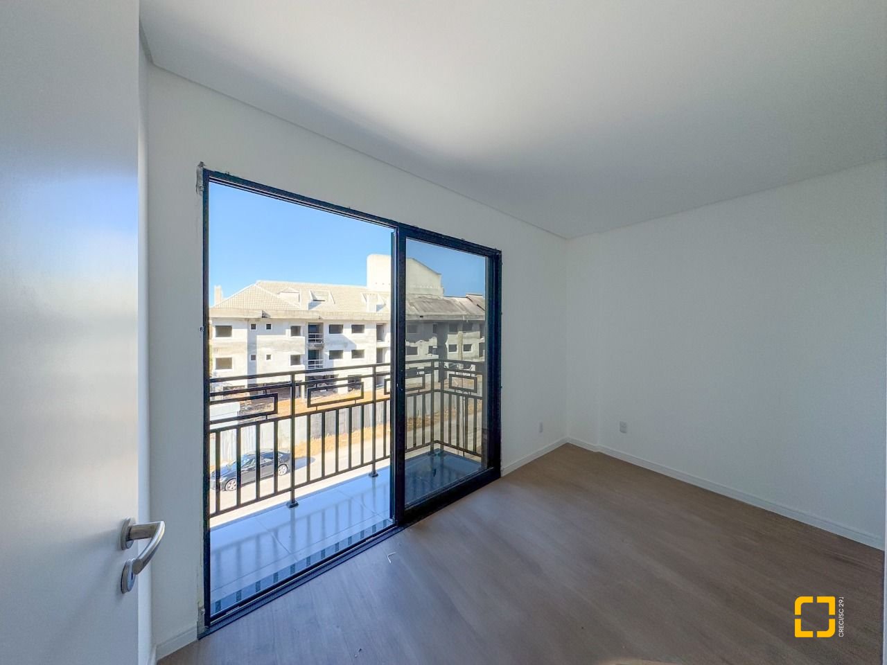 Apartamento com 101m², 4 quartos (sendo 1 suíte), 2 garagens, no bairro Ingleses em Florianópolis