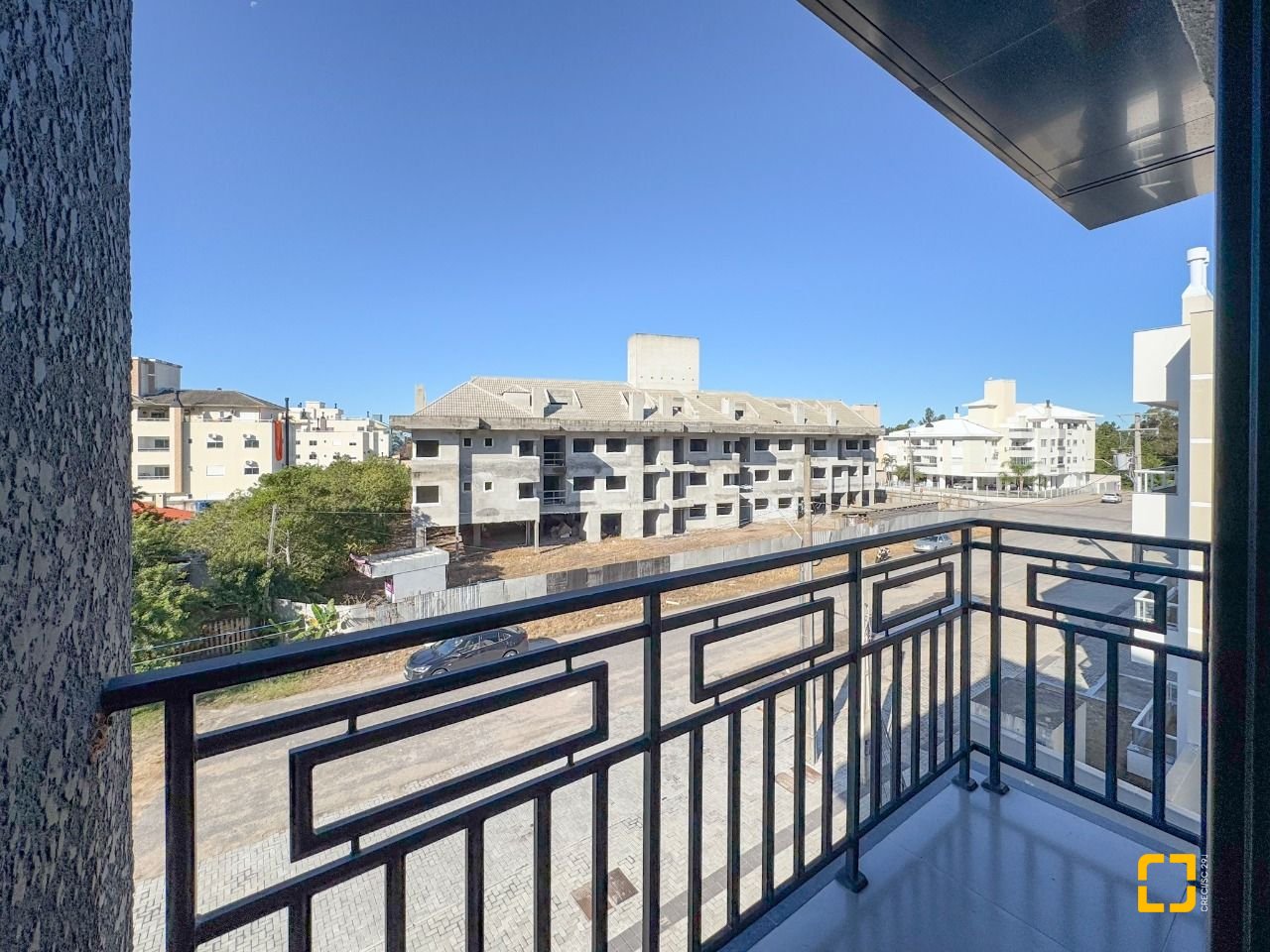 Apartamento com 101m², 4 quartos (sendo 1 suíte), 2 garagens, no bairro Ingleses em Florianópolis