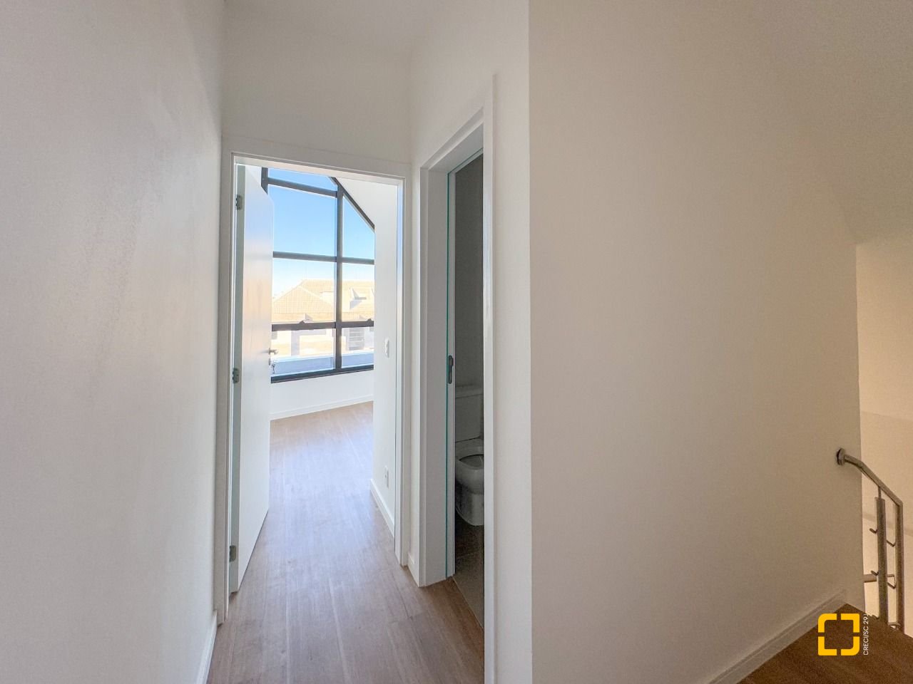 Apartamento com 101m², 4 quartos (sendo 1 suíte), 2 garagens, no bairro Ingleses em Florianópolis