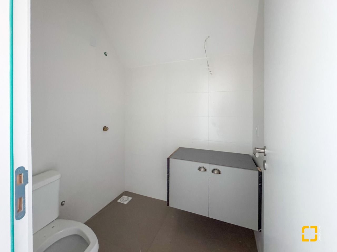 Apartamento com 101m², 4 quartos (sendo 1 suíte), 2 garagens, no bairro Ingleses em Florianópolis