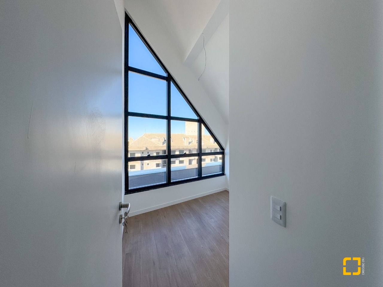 Apartamento com 101m², 4 quartos (sendo 1 suíte), 2 garagens, no bairro Ingleses em Florianópolis