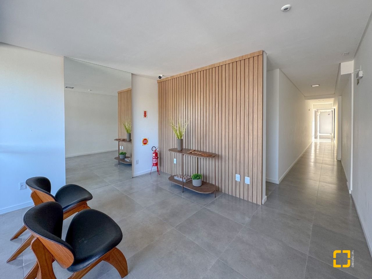 Apartamento com 101m², 4 quartos (sendo 1 suíte), 2 garagens, no bairro Ingleses em Florianópolis
