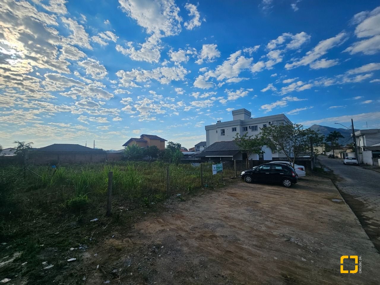 Terreno com 1203m², no bairro Rio Grande em Palhoça