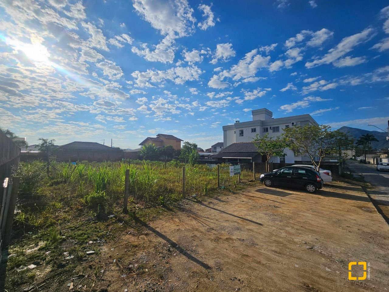 Terreno com 1203m², no bairro Rio Grande em Palhoça