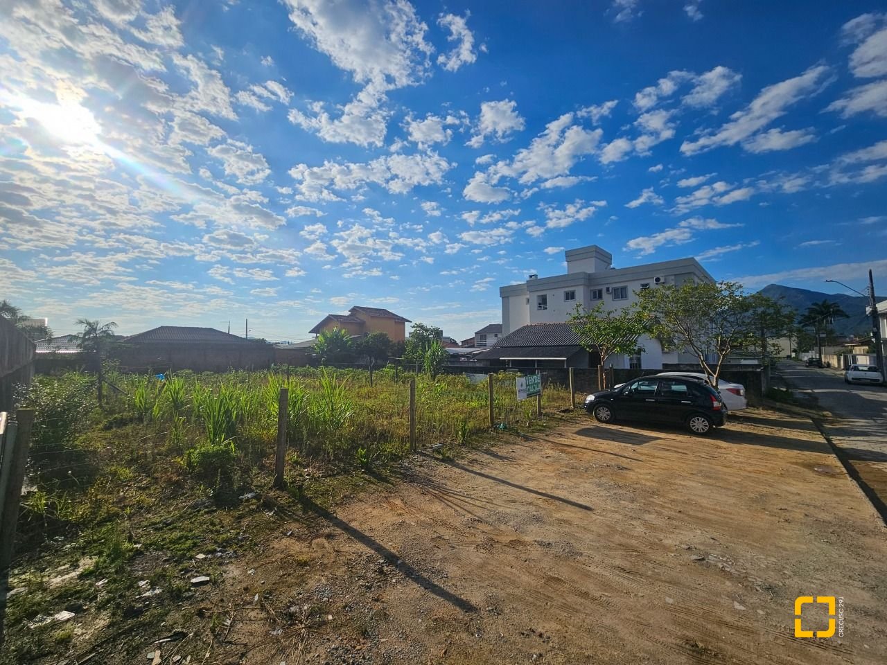Terreno com 1203m², no bairro Rio Grande em Palhoça