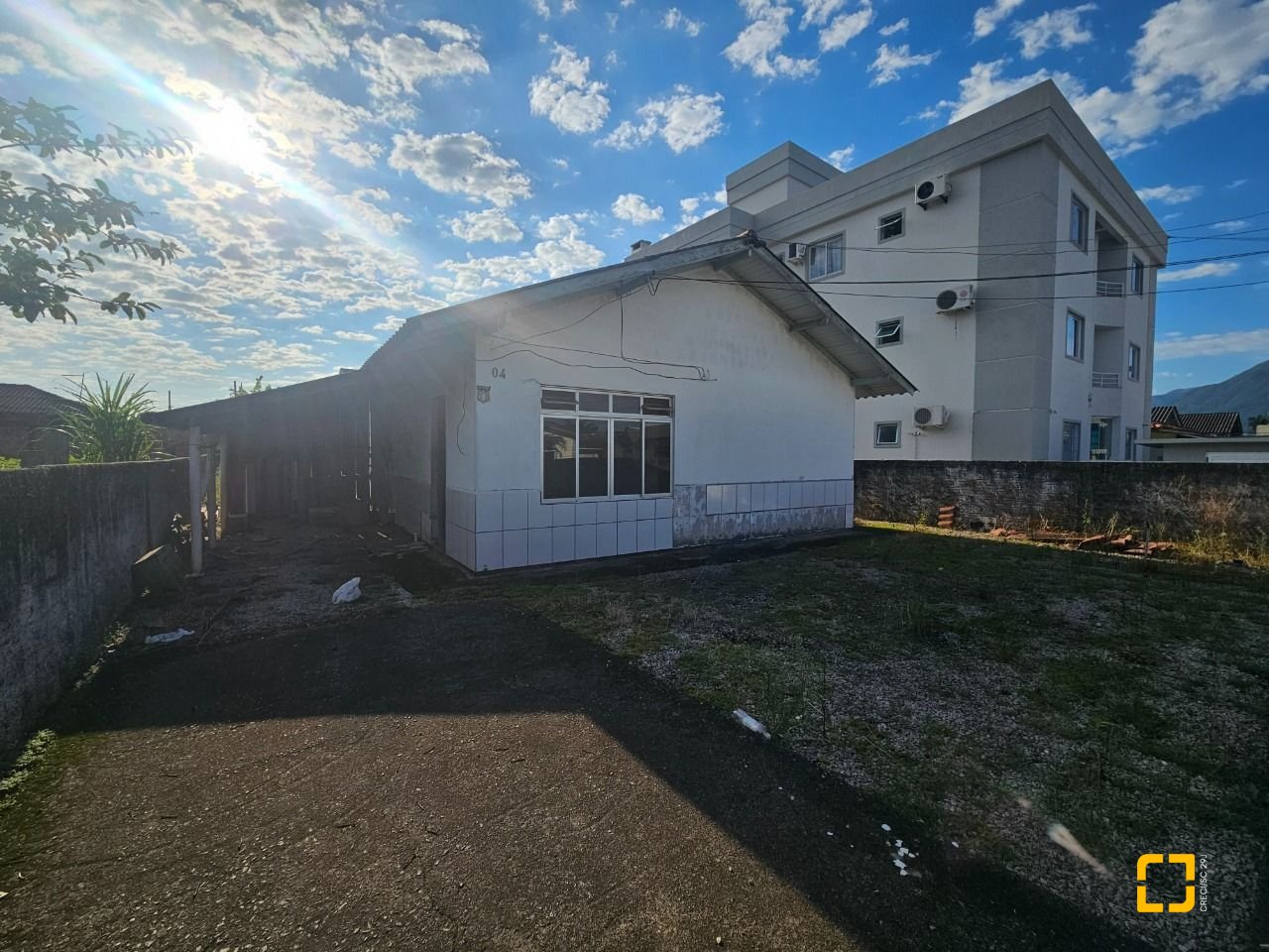 Terreno com 1203m², no bairro Rio Grande em Palhoça