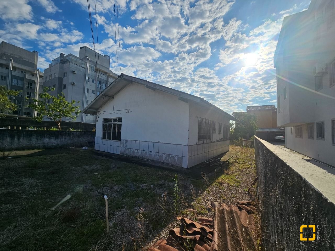 Terreno com 1203m², no bairro Rio Grande em Palhoça