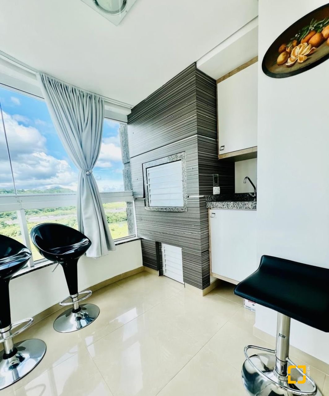 Apartamento com 127m², 3 quartos (sendo 3 suítes), 2 garagens, no bairro Barra Sul em Balneário Camboriú