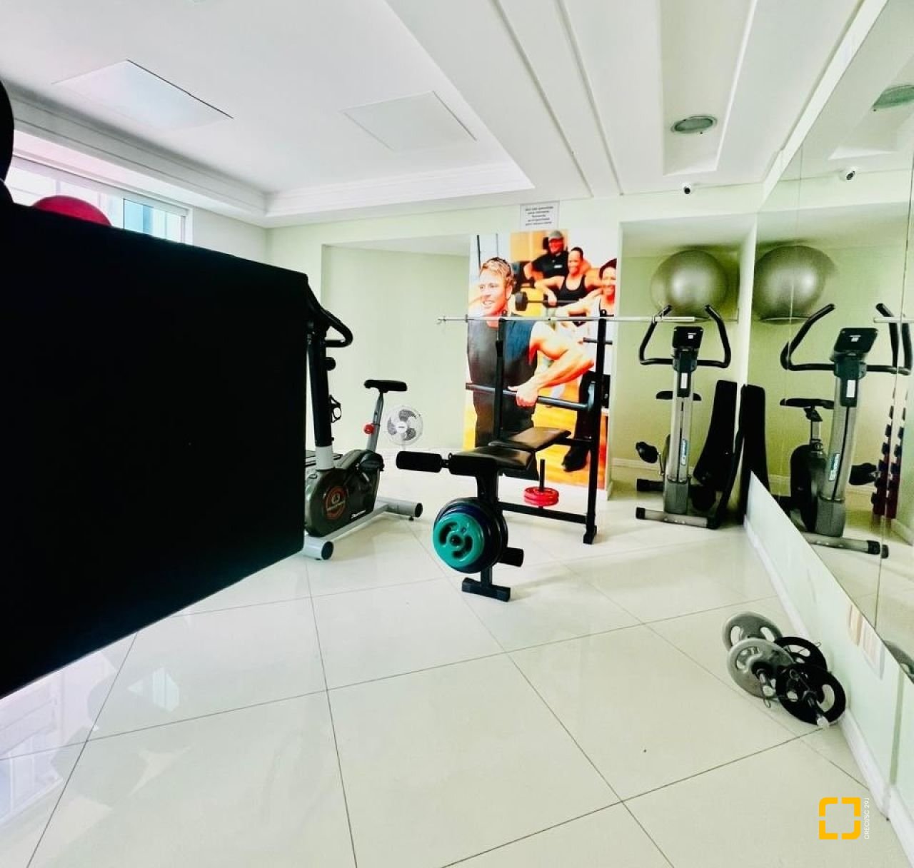 Apartamento com 127m², 3 quartos (sendo 3 suítes), 2 garagens, no bairro Barra Sul em Balneário Camboriú